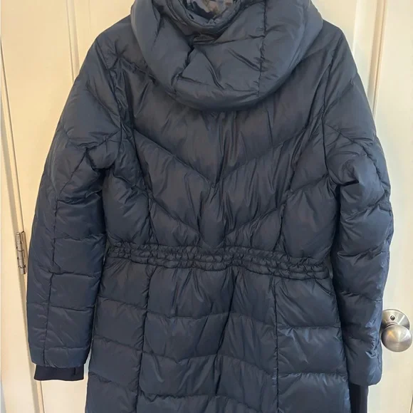 Athleta Banner Peak Down Jacket - Picture 9 of 9